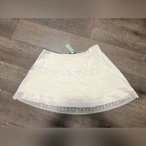 NWT! Anthropologie X Mare Mare Lace-Trim Craft Mini Skirt White
Size 1X $128